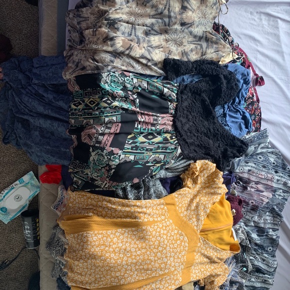 Clothing bundle! - Picture 7 of 16